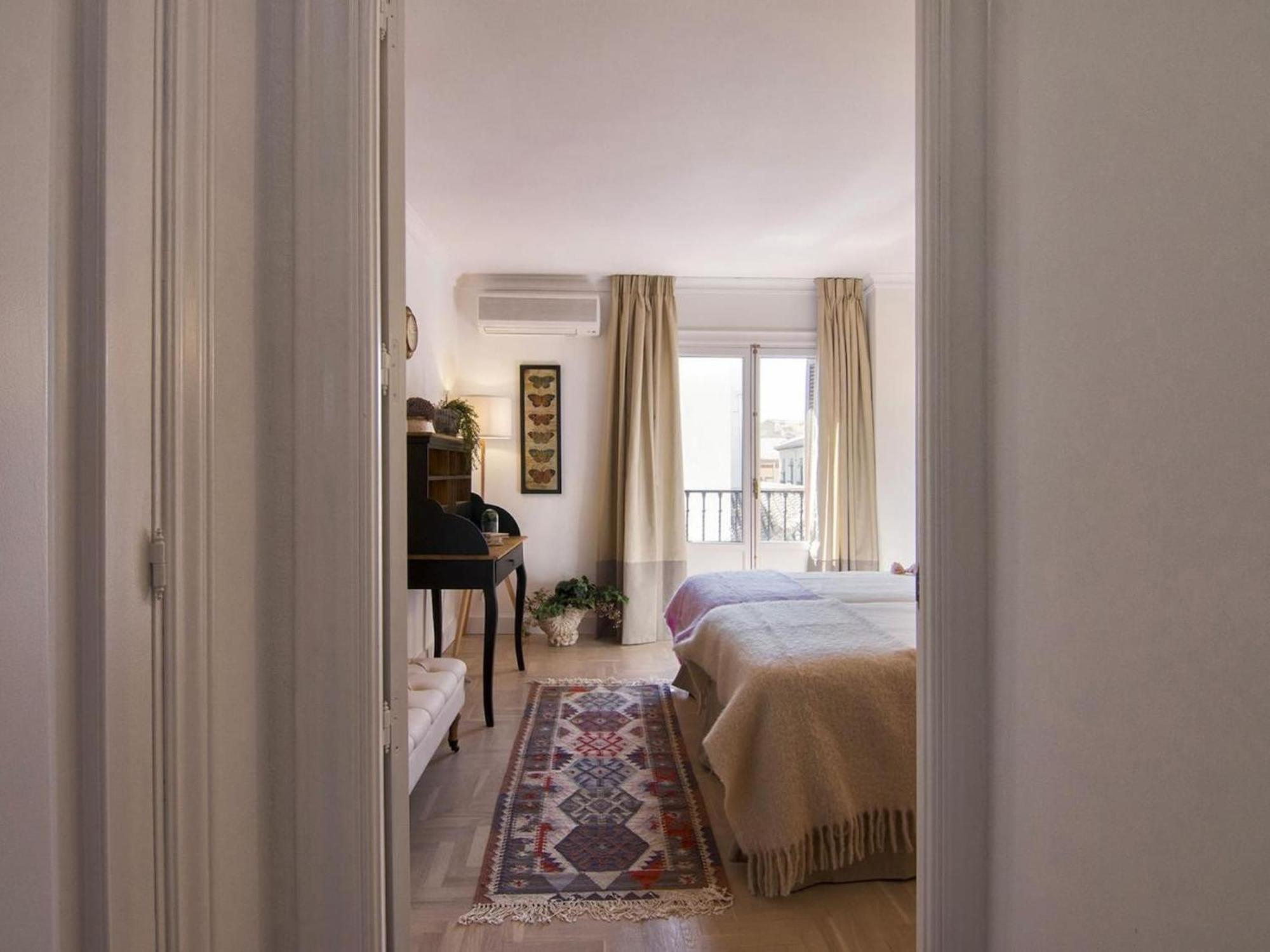 Glow And Elegant Apartment In Granada Center Free Parking Exterior photo