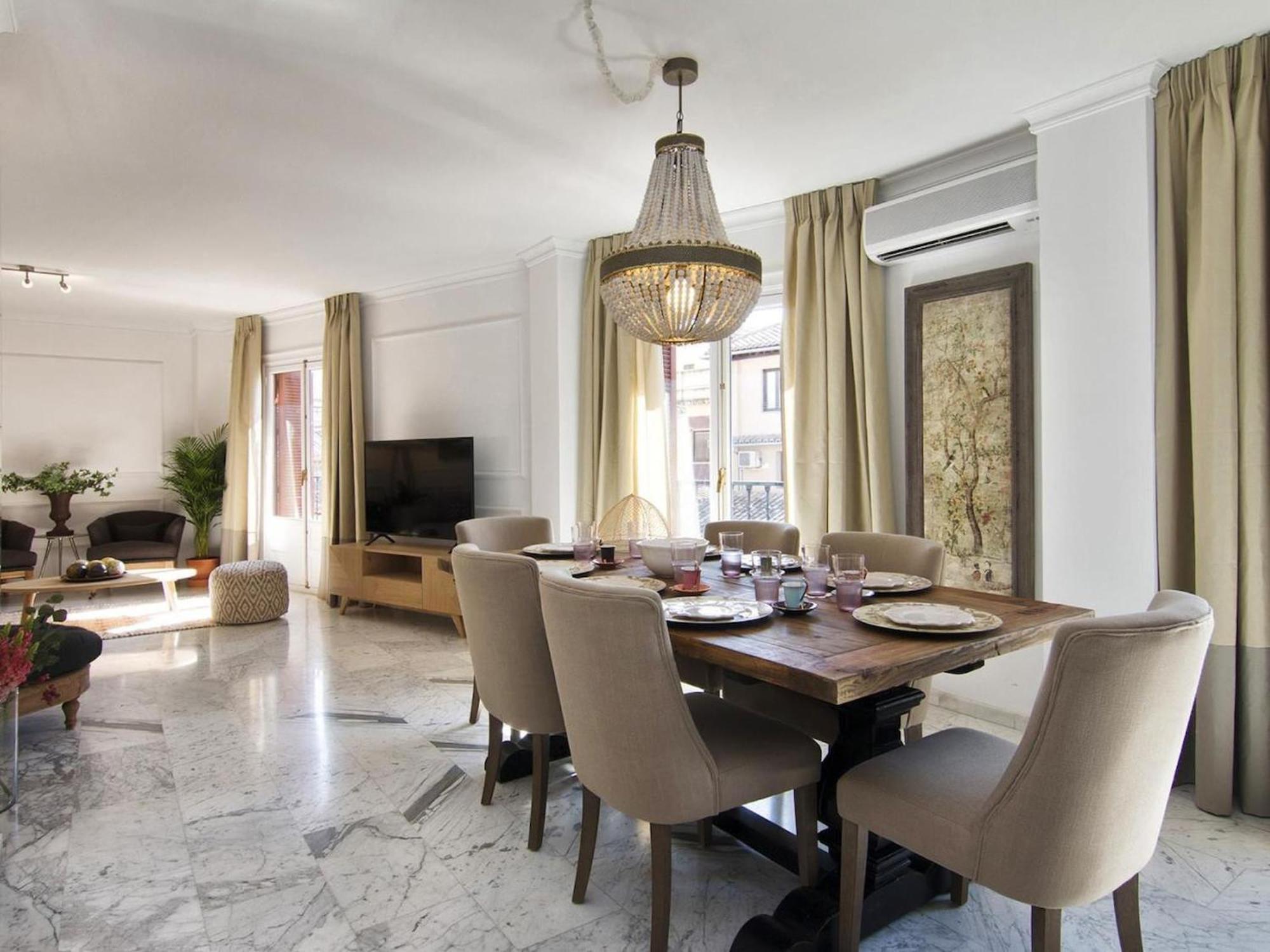 Glow And Elegant Apartment In Granada Center Free Parking Exterior photo