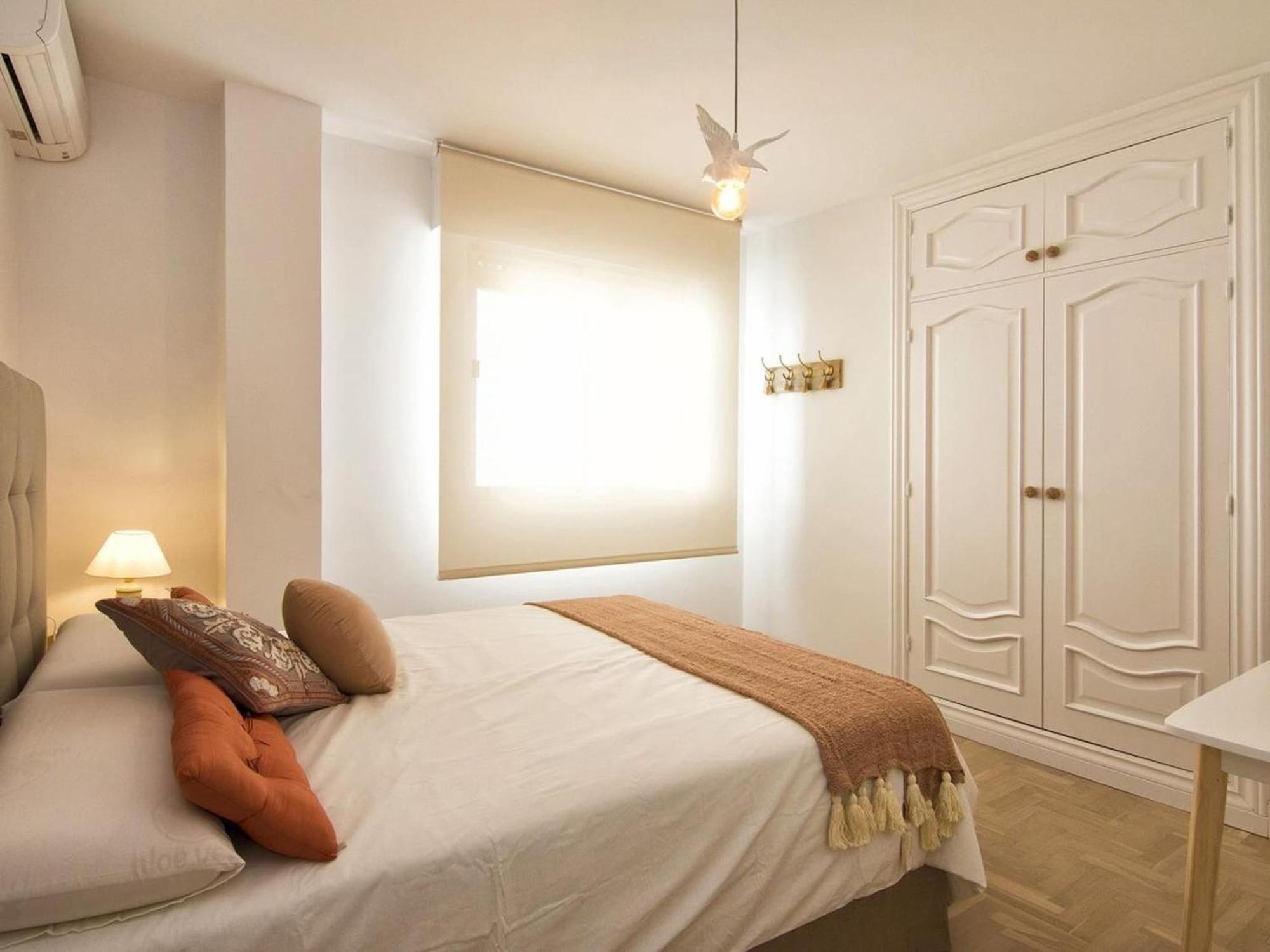 Glow And Elegant Apartment In Granada Center Free Parking Exterior photo