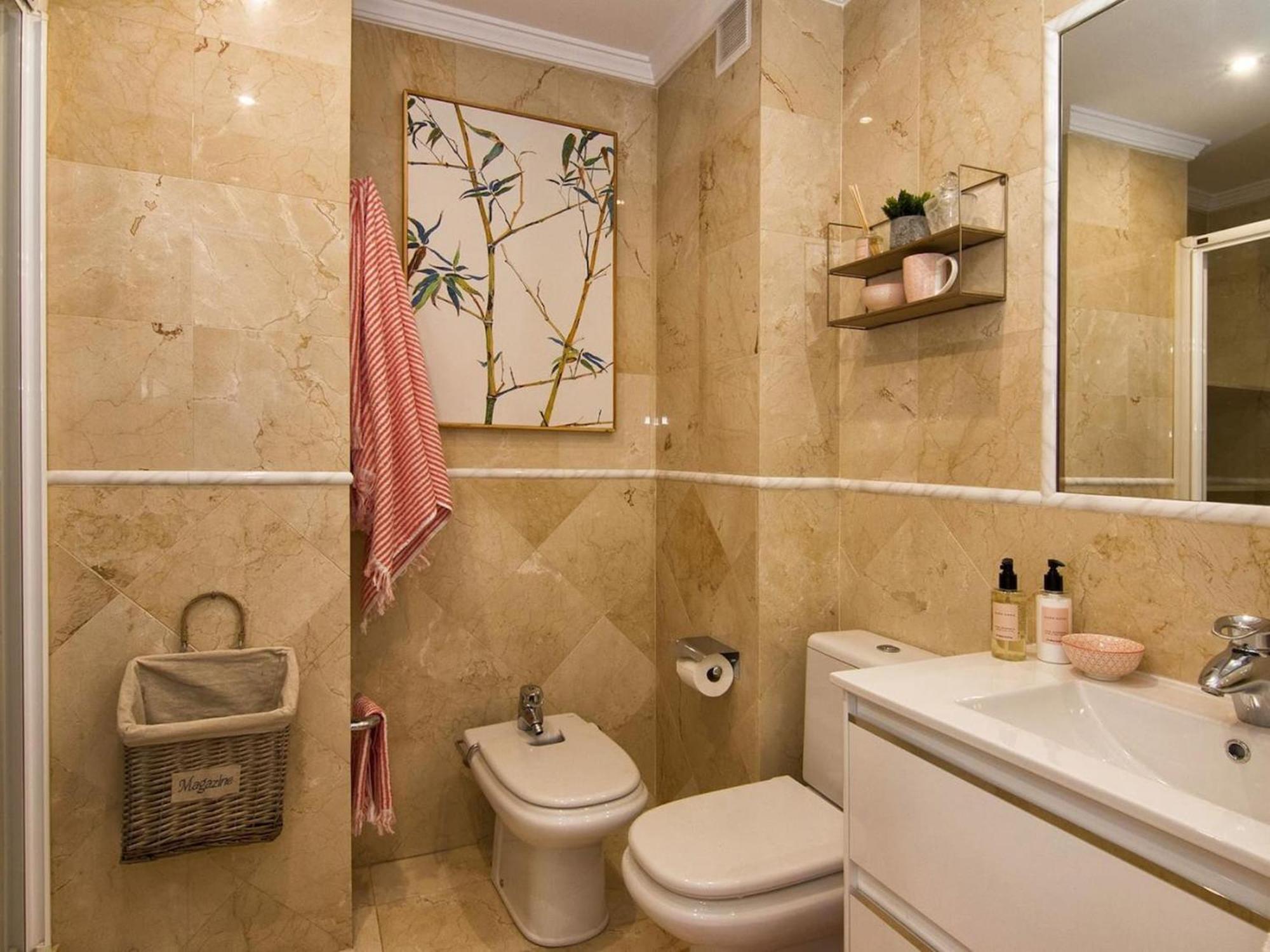Glow And Elegant Apartment In Granada Center Free Parking Exterior photo