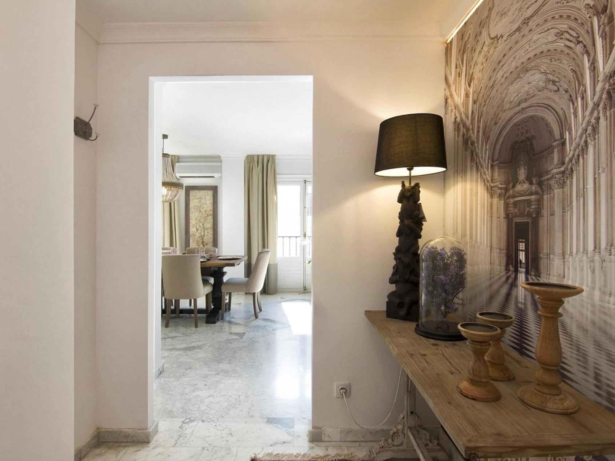 Glow And Elegant Apartment In Granada Center Free Parking Exterior photo
